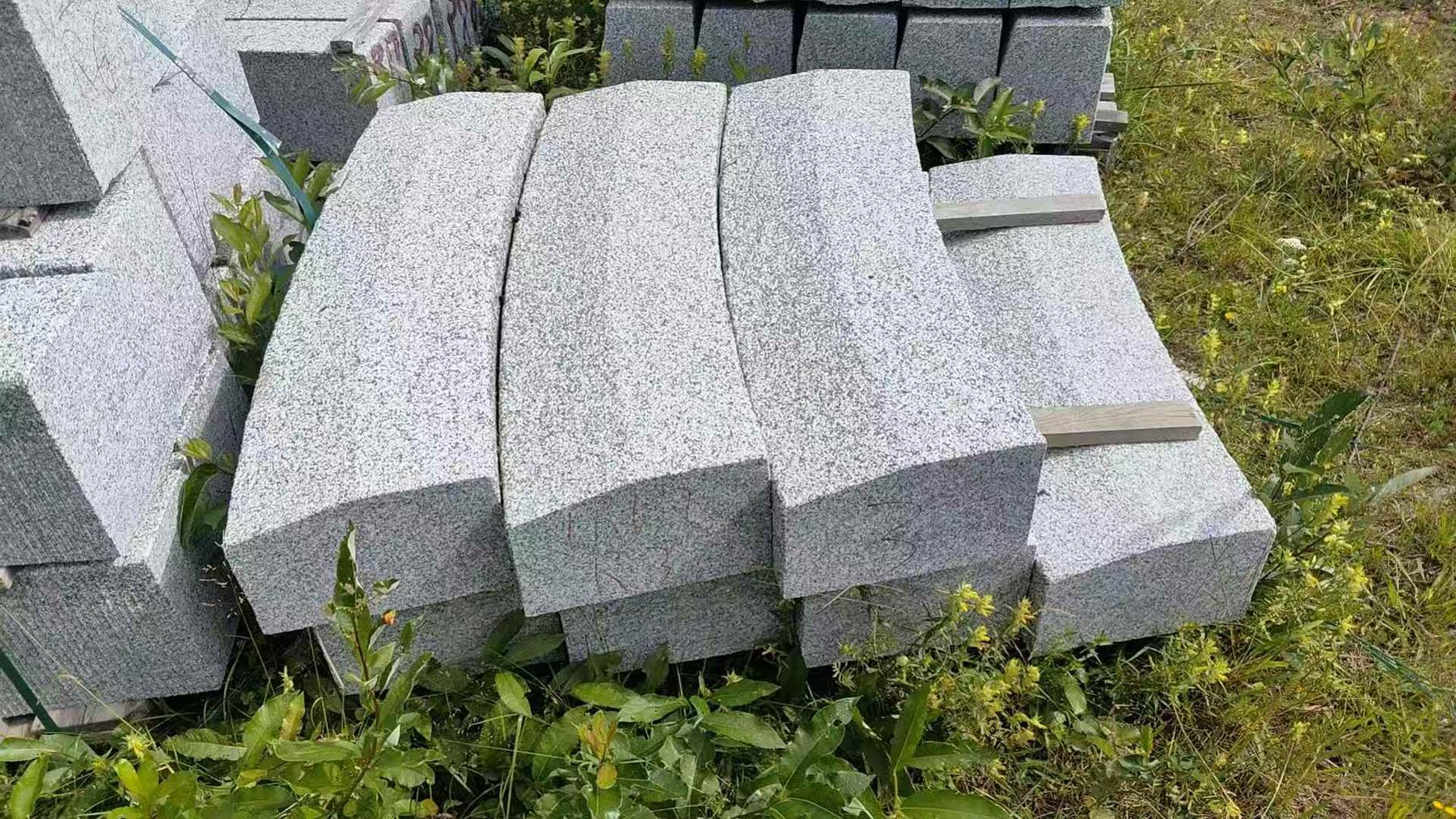 Reunakivet